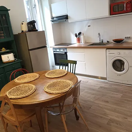 Appartement T2 Renove, Centre-Ville Hendaye, Proche Baie, Sans Ascenseur, Balcon, Calme, Wifi Non Inclus - Fr-1-239-850 Exterior photo
