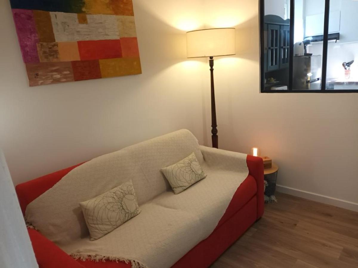 Apartment T2 Renove, Centre-ville Hendaye, Proche Baie, Sans Ascenseur, Balcon, Calme, Wifi Non Inclus - Fr-1-239-850 Hendaye